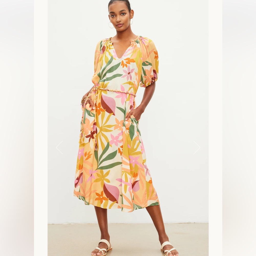 Velvet by Graham & Spencer Carol Printed Floral belted Boho Dress Puff sleeve M